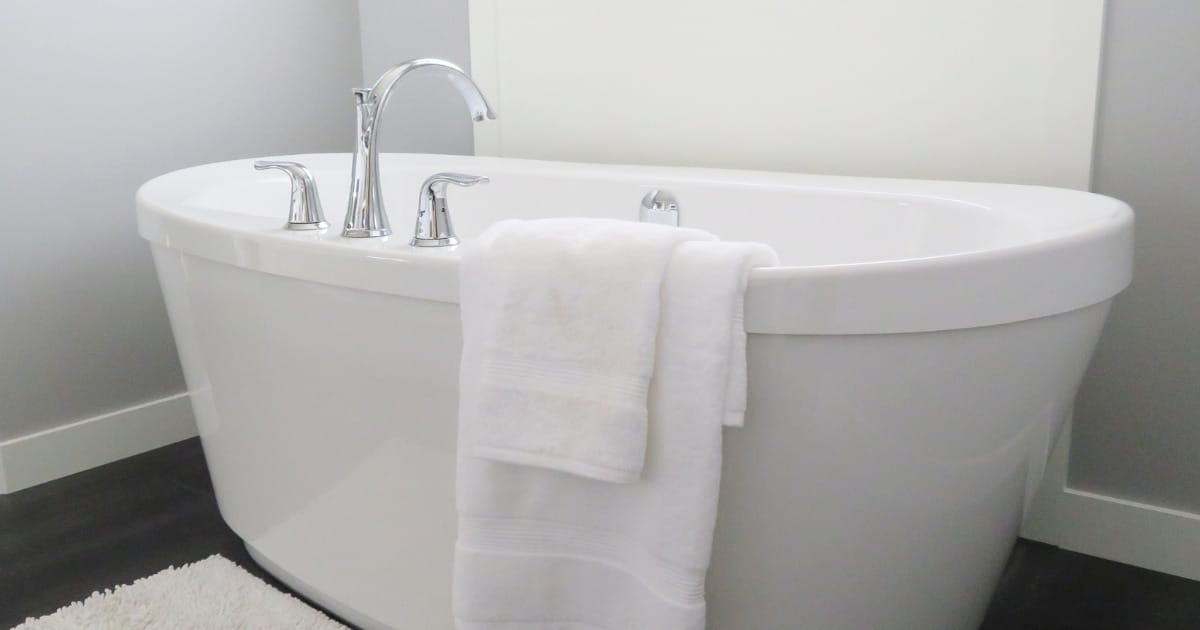 Are Whirlpool Bathtubs Worth Your Investment in 2023?
