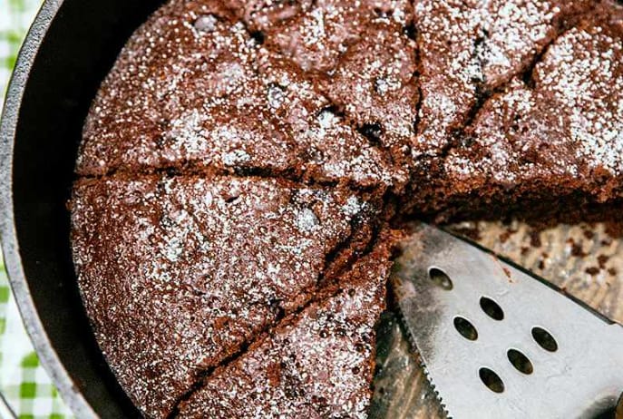 Delicious Dutch Oven Dessert Recipes You Must Try